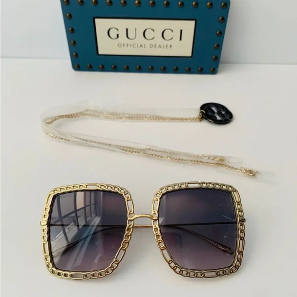 ?- New Authentic Gucci display picture 3